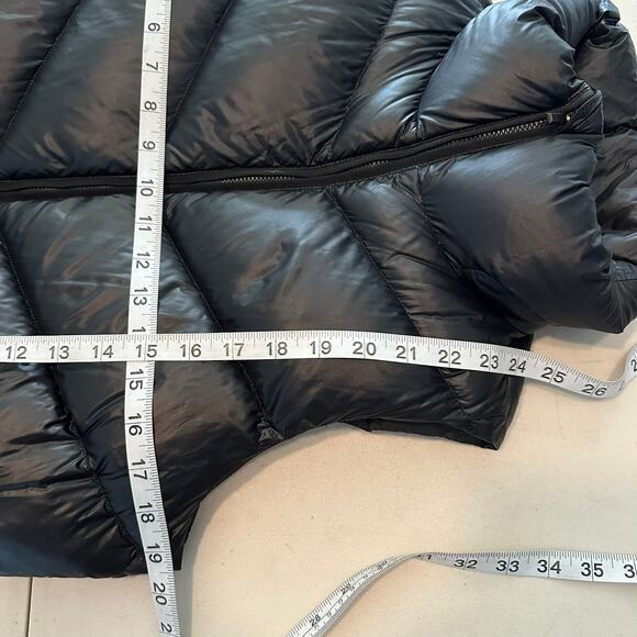 ATHLETA‎ Lofty Down Vest Puffer Shiny Womans Small No Hood - Picture 10 of 10